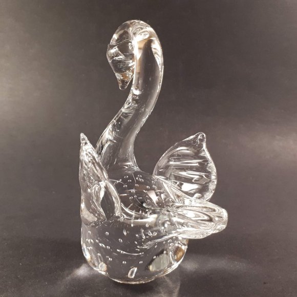 Vintage Large glass Swan paperweight/figurine - Picture 6 of 8